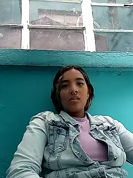 megan collins96 online show from February 11, 7:05 pm