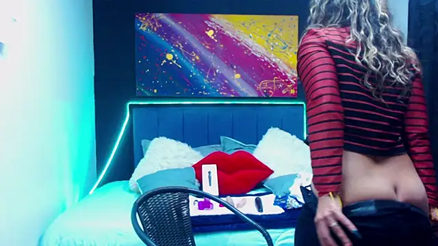 megan collins96 online show from February 28, 7:35 pm