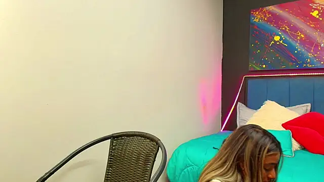 megan collins96 online show from March 19, 7:49 pm