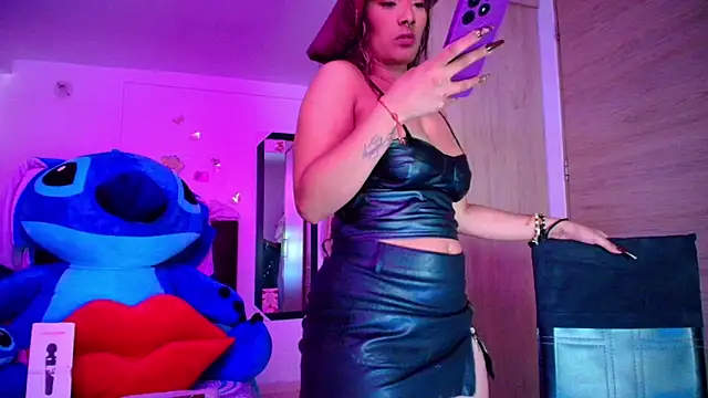 megan collins96 online show from October 3, 4:04 pm