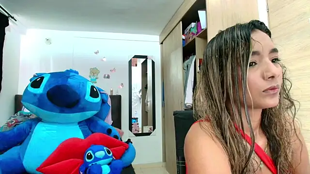 megan collins96 online show from April 19, 9:28 pm