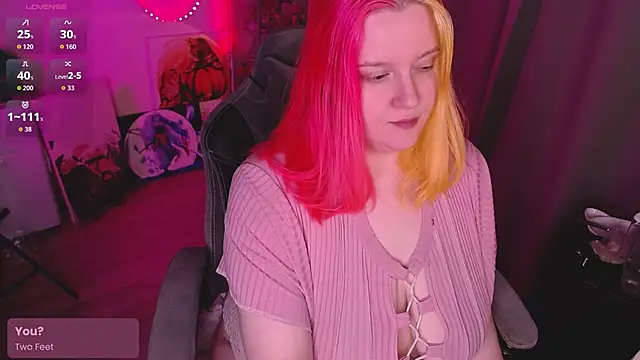 lissamuff online show from April 7, 4:29 pm