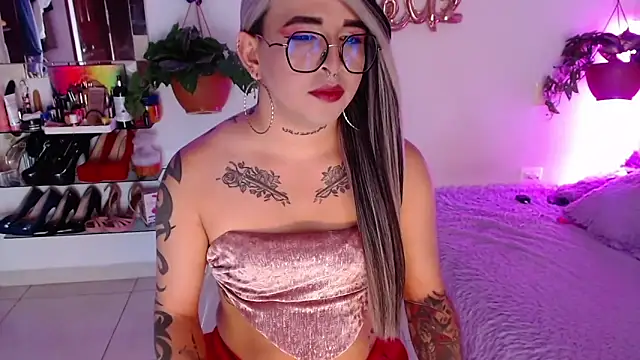 Laveneno ortiz07 online show from October 4, 11:58 pm