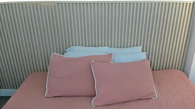 Snapshot of charlottebrowns_ chatting on July 14, 12:11 pm charlottebrowns online show from July 14, 12:11 pm