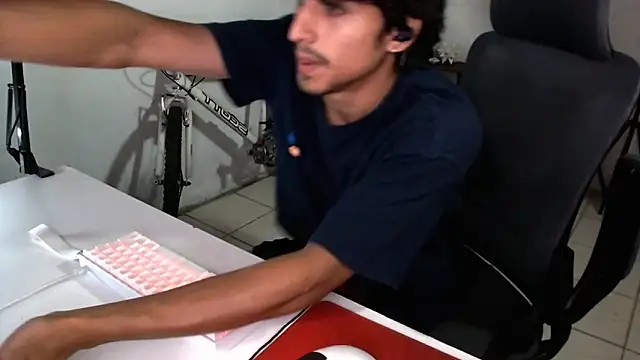 Thieves9 online show from September 19, 11:05 pm