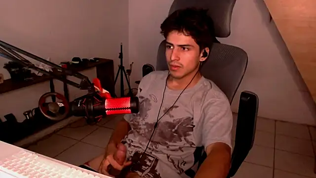 Thieves9 online show from December 4, 5:06 am