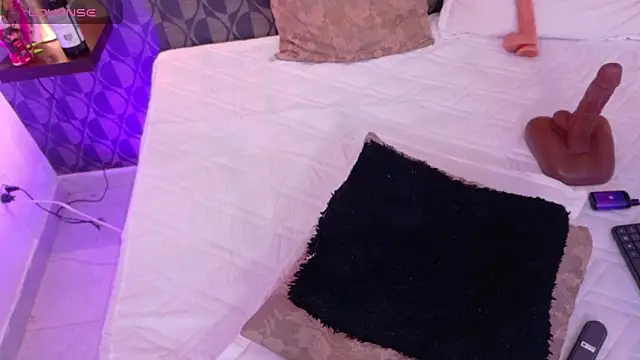 SharomRoss online show from February 5, 6:26 pm