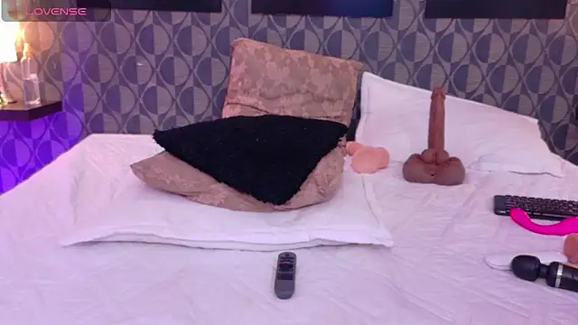 SharomRoss online show from February 24, 6:26 pm