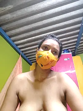 Snapshot of SuperSexyJaneman chatting on June 19, 6:29 am SuperSexyJaneman online show from June 19, 6:29 am