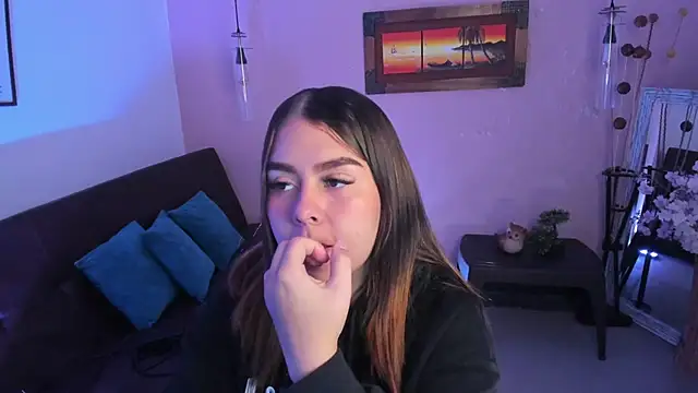 ArianaBaker online show from November 21, 12:59 pm