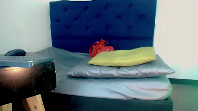 bellatrixx 69 online show from March 14, 7:19 pm