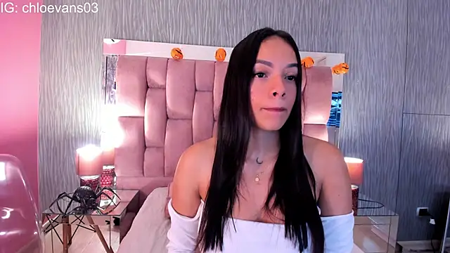 Chloe evans   online show from October 25, 11:40 am