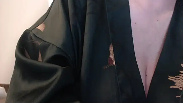 missdaniels online show from March 22, 12:39 am