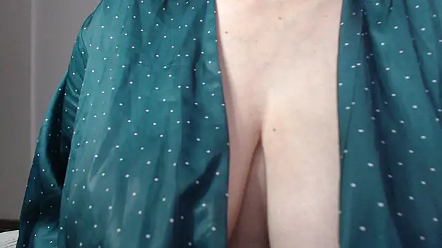 missdaniels online show from September 15, 5:57 pm