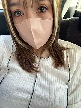 Snapshot of yooooo-chandesu chatting on April 16, 1:17 am yooooo-chandesu online show from April 16, 1:17 am