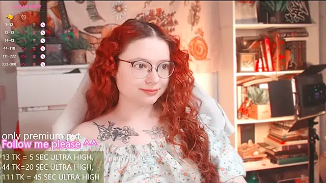 Snapshot of me__hanna chatting on February 19, 3:46 am me hanna online show from February 19, 3:46 am