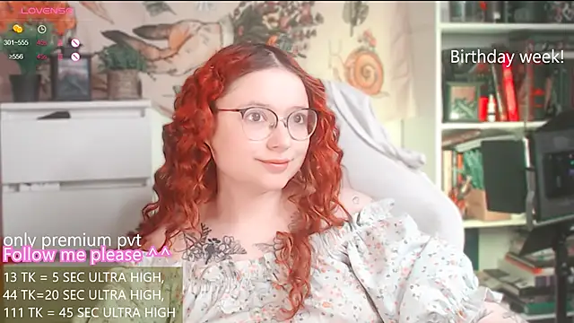 Snapshot of me__hanna chatting on March 1, 3:30 am me hanna online show from March 1, 3:30 am