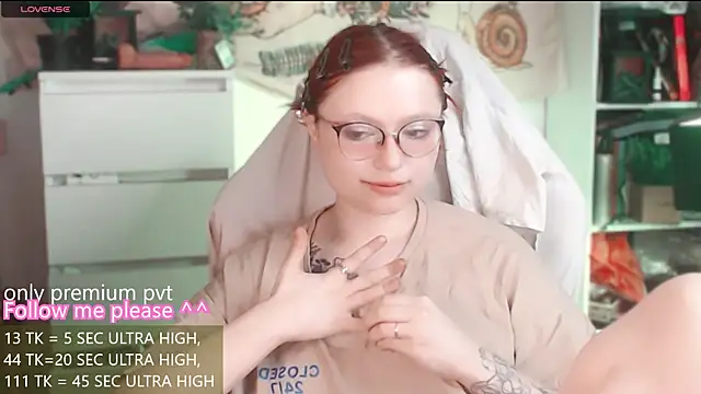 me  hanna online show from April 5, 2:53 am