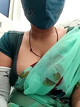 Snapshot of Archna-ji chatting on March 5, 6:12 am Archna-ji online show from March 5, 6:12 am