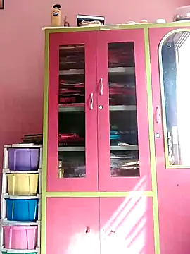 Snapshot of Kayra_34 chatting on February 10, 7:36 am Kayra 34 online show from February 10, 7:36 am