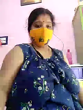 Snapshot of Kayra_34 chatting on February 12, 9:10 am Kayra 34 online show from February 12, 9:10 am