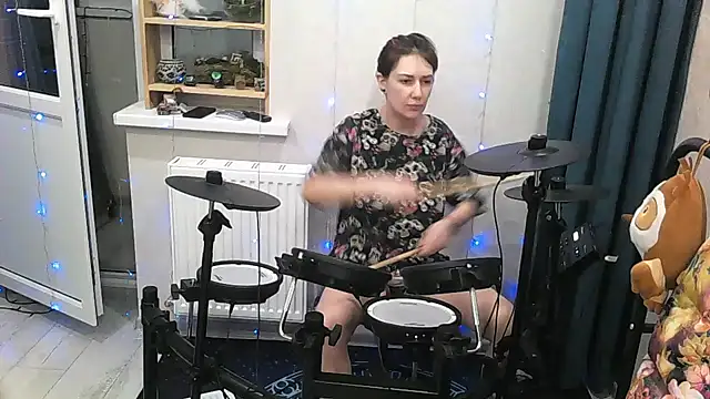 BlueXOwl online show from March 15, 4:32 pm