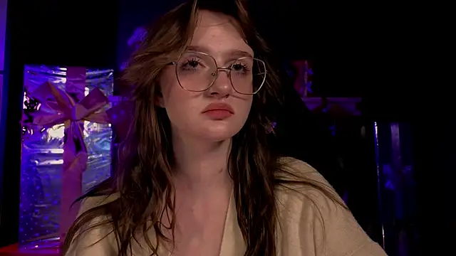 ELLIEJAY online show from December 30, 8:25 pm