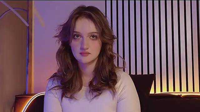 ELLIEJAY online show from January 18, 8:30 pm