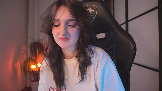 ELLIEJAY online show from February 7, 2:29 am