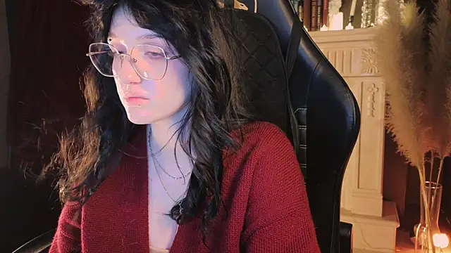 ELLIEJAY online show from September 21, 8:21 pm