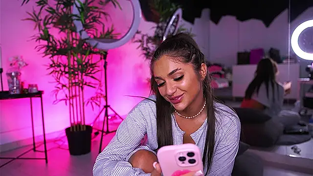 VanessaSimon online show from January 28, 12:22 pm