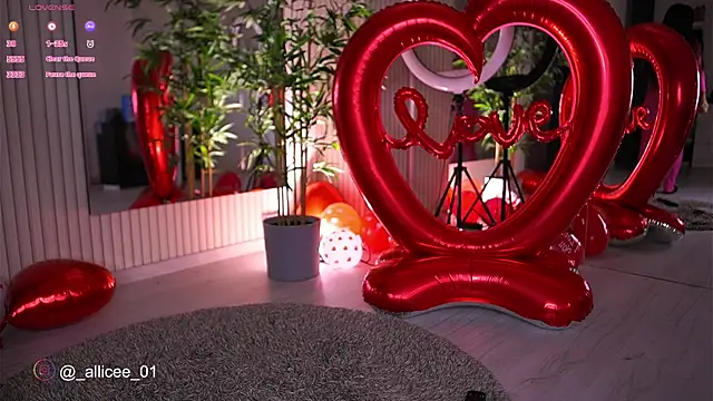 VanessaSimon online show from February 15, 6:44 am