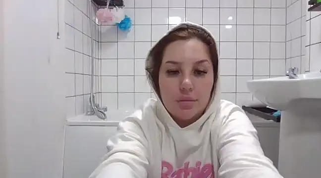 magical mia online show from February 2, 3:39 pm