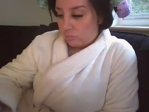 magical mia online show from February 7, 3:52 pm