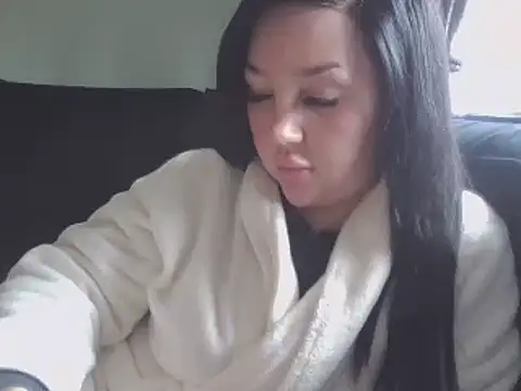 magical mia online show from February 26, 2:14 pm