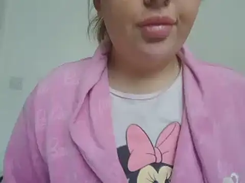 magical mia online show from March 14, 9:14 am