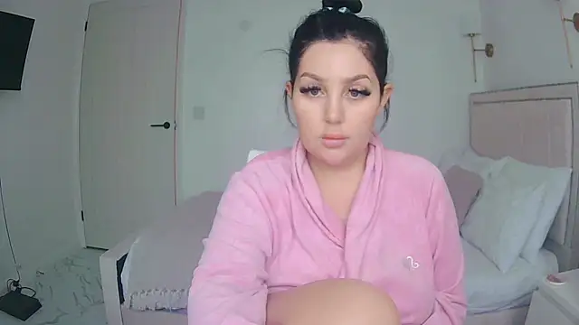 magical mia online show from October 23, 11:31 am