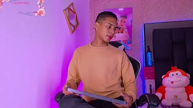 dilan alfonzo online show from March 11, 4:07 am