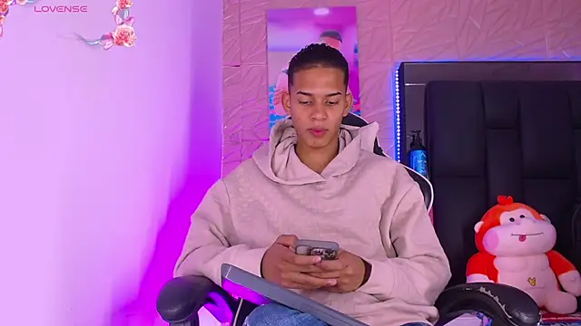 dilan alfonzo online show from March 28, 3:50 am