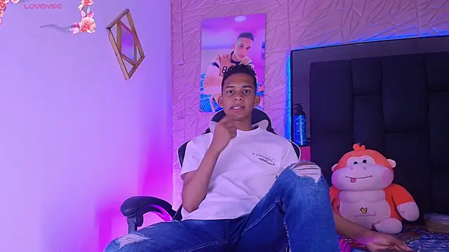 dilan alfonzo online show from June 1, 3:47 pm