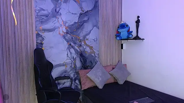 LissaWiild online show from March 18, 8:12 pm