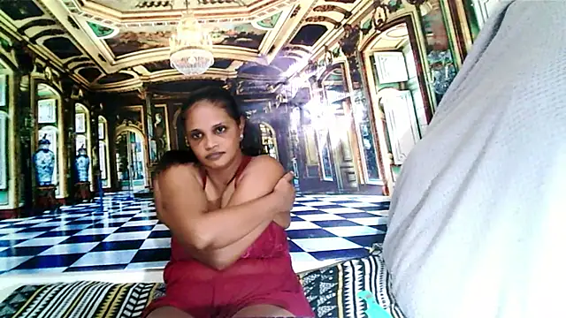 Snapshot of Luciousindian69 chatting on February 10, 6:23 pm Luciousindian69 online show from February 10, 6:23 pm