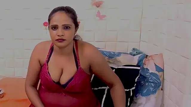 Snapshot of Luciousindian69 chatting on February 25, 5:17 am Luciousindian69 online show from February 25, 5:17 am