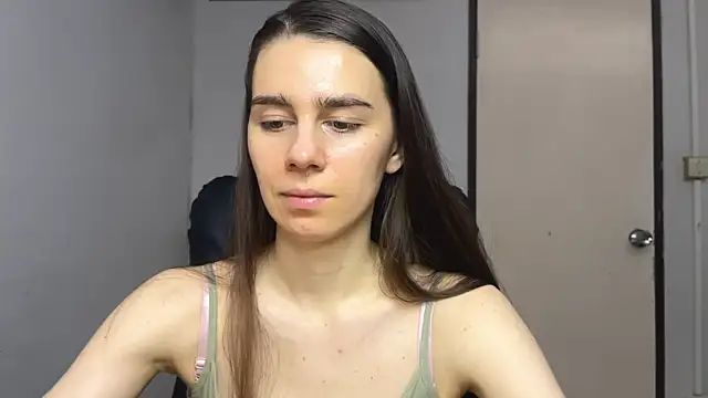 SassyJessi online show from November 1, 4:14 am