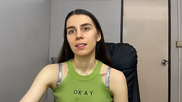 Snapshot of SassyJessi chatting on February 3, 6:51 am SassyJessi online show from February 3, 6:51 am