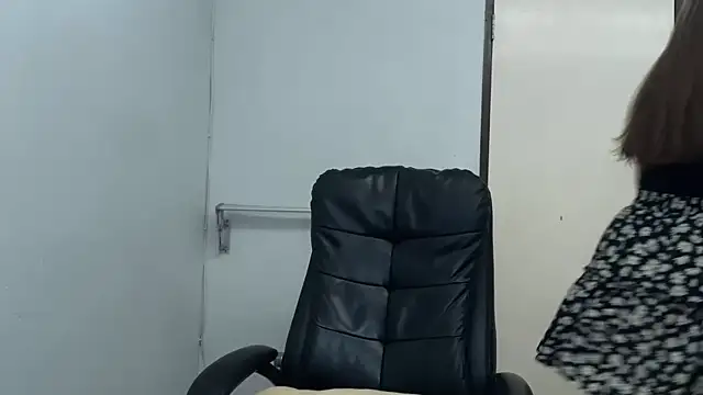 SassyJessi online show from April 5, 4:09 am