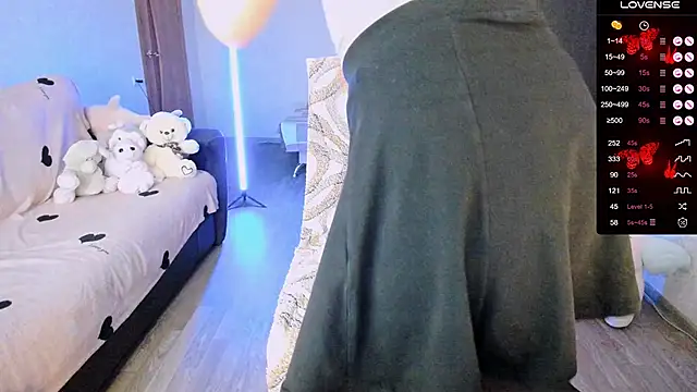 shimizyre    online show from November 13, 10:36 am