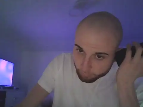 Snapshot of John_86 chatting on November 2, 4:53 pm John 86 online show from November 2, 4:53 pm