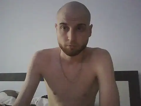 Snapshot of John_86 chatting on November 4, 8:46 am John 86 online show from November 4, 8:46 am