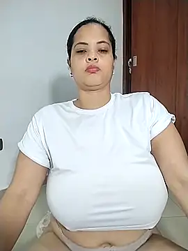 Snapshot of sweetpe chatting on February 22, 5:19 am sweetpe online show from February 22, 5:19 am